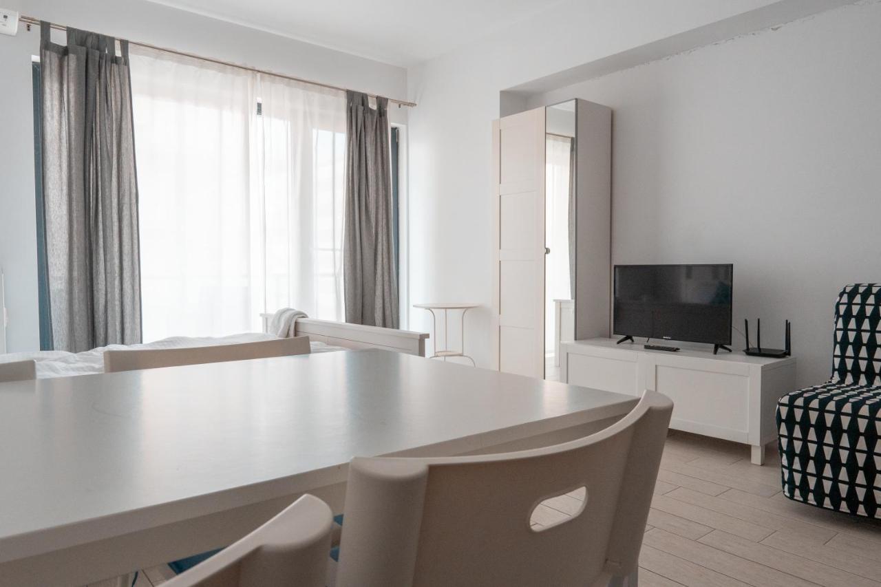 Bright Apartments Mamaia Nord Ngoại thất bức ảnh